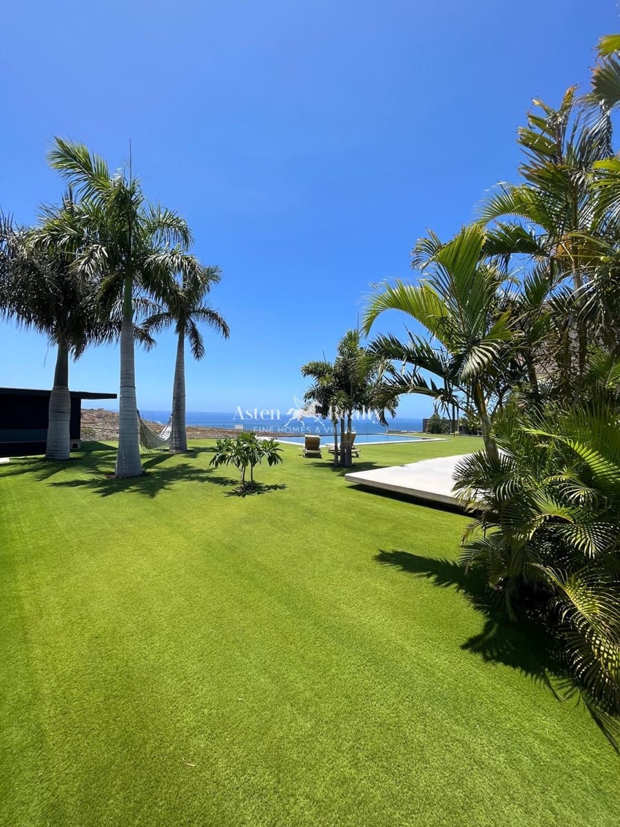 4 slaapkamer Huis te koop in Playa Paraiso met zwembad garage - € 3.900.000 (Ref: 7663026)