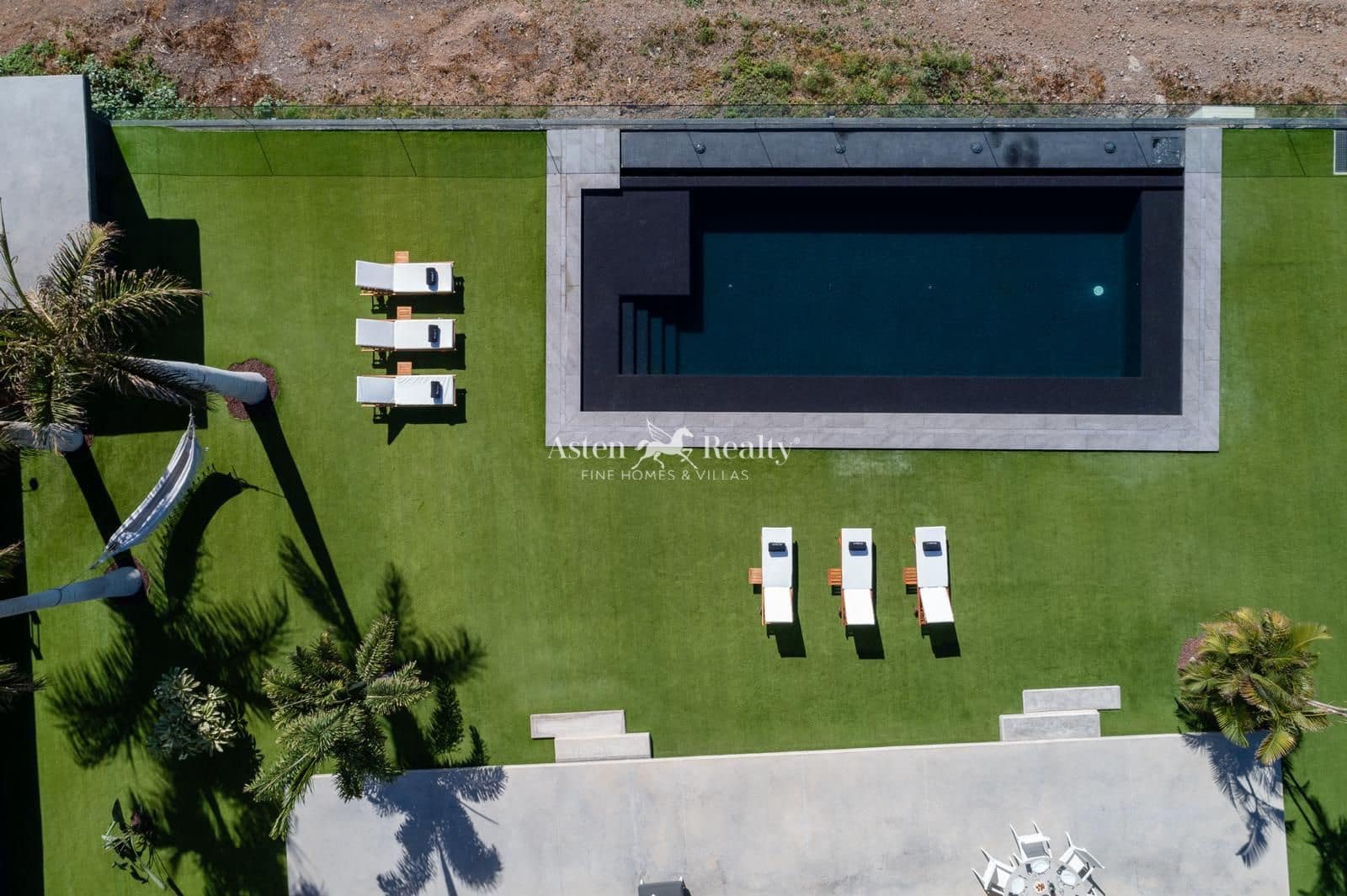 4 slaapkamer Huis te koop in Playa Paraiso met zwembad garage - € 3.900.000 (Ref: 7663026)