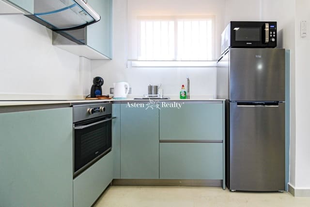 1 soverom Leilighet til salgs i Playa del Duque, Adeje med svømmebasseng garasje - € 440 000 (Ref: 7688973)