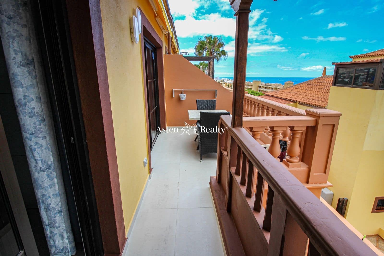 1 makuuhuone Asunto myytävänä paikassa Playa del Duque mukana uima-altaan 
autotalli - 440 000 € (Ref: 7688973)