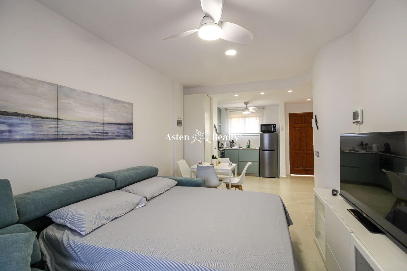 1 makuuhuone Asunto myytävänä paikassa Playa del Duque mukana uima-altaan 
autotalli - 440 000 € (Ref: 7688973)