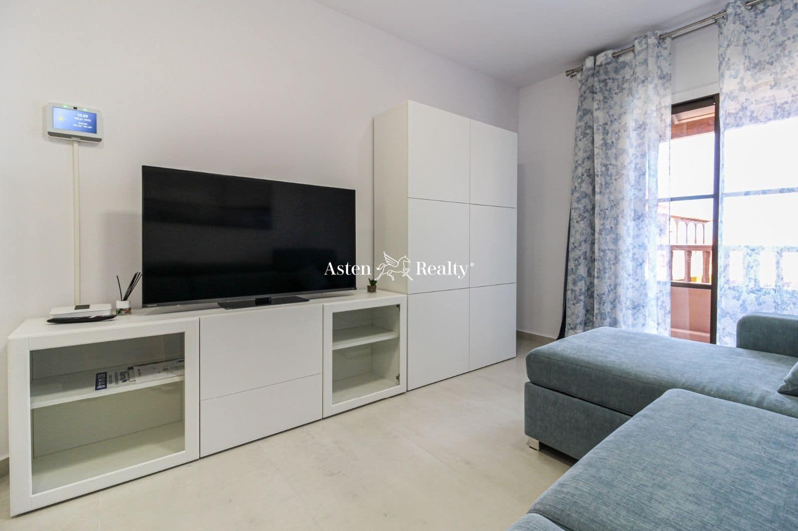 1 makuuhuone Asunto myytävänä paikassa Playa del Duque mukana uima-altaan 
autotalli - 440 000 € (Ref: 7688973)