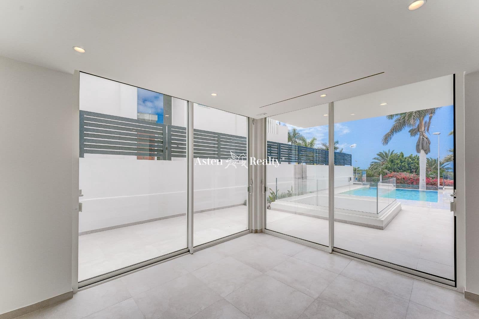 3 chambre Maison de Ville à vendre à Costa Adeje avec piscine garage - 2 080 000 € (Ref: 7703693)