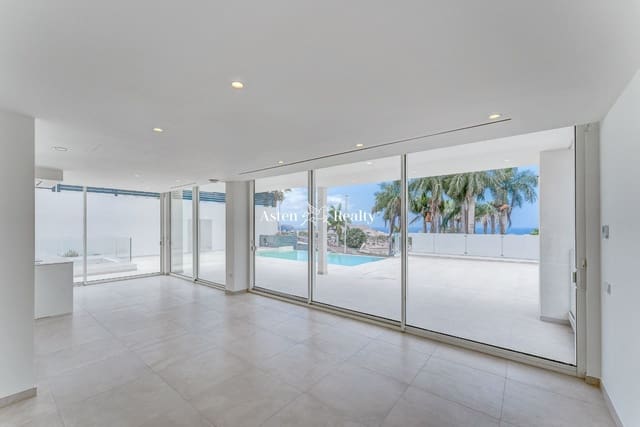 3 chambre Maison de Ville à vendre à San Eugenio Alto, Adeje avec piscine garage - 2 080 000 € (Ref: 7703693)