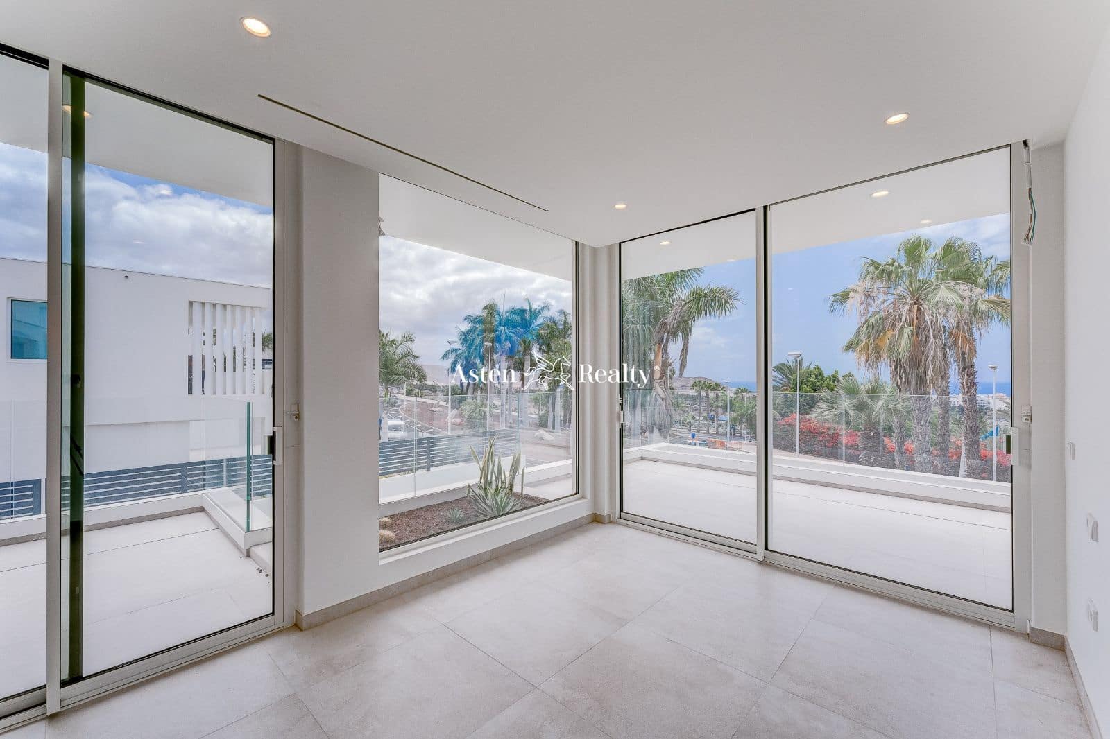 3 chambre Maison de Ville à vendre à Costa Adeje avec piscine garage - 2 080 000 € (Ref: 7703693)