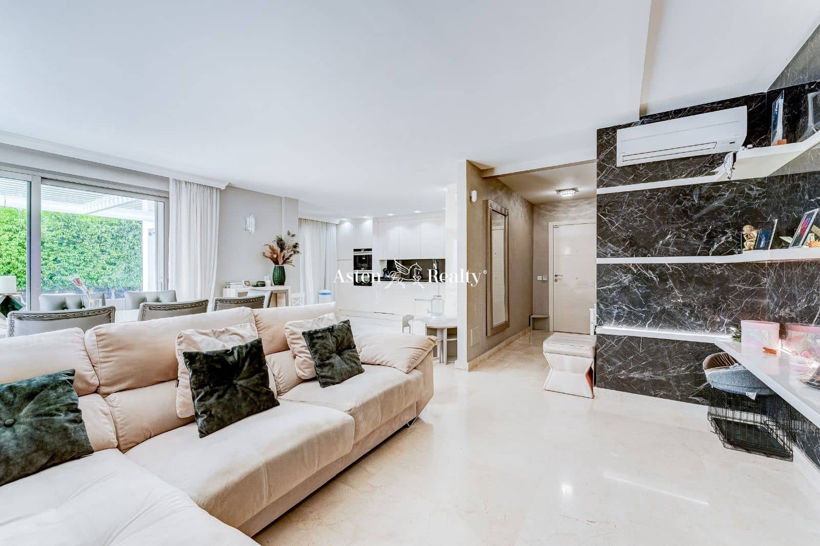 2 soveværelse Lejlighed til salg i La Caleta Adeje med swimmingpool garage - € 949.000 (Ref: 7723407)