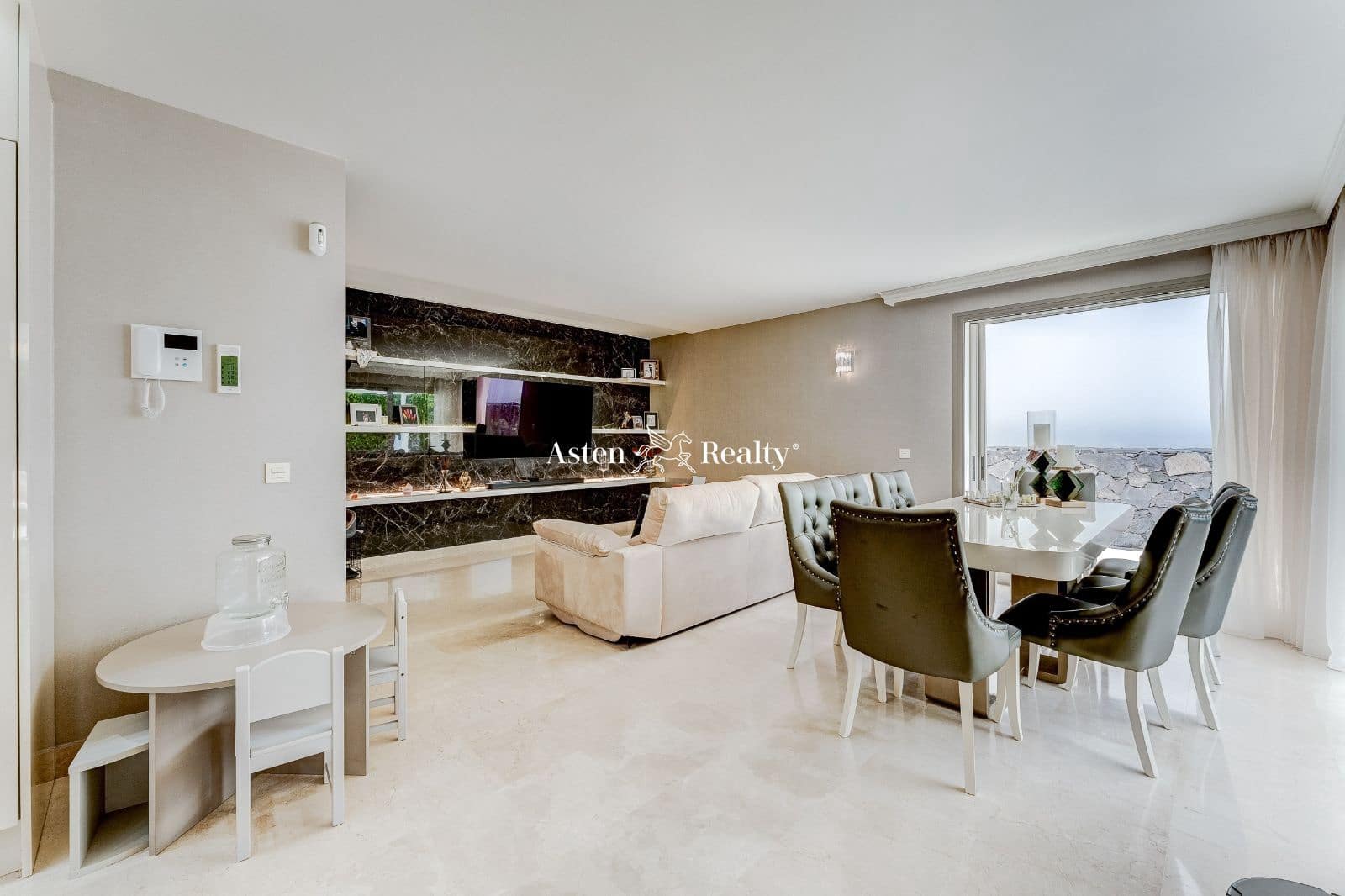 2 soveværelse Lejlighed til salg i La Caleta Adeje med swimmingpool garage - € 949.000 (Ref: 7723407)