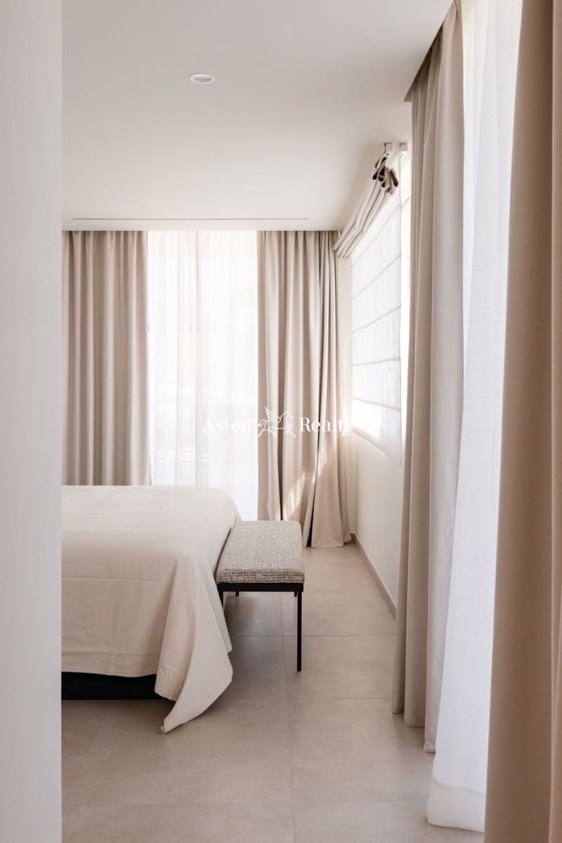 4 soveværelse Byhus til salg i Costa Adeje med swimmingpool garage - € 2.070.000 (Ref: 7740071)