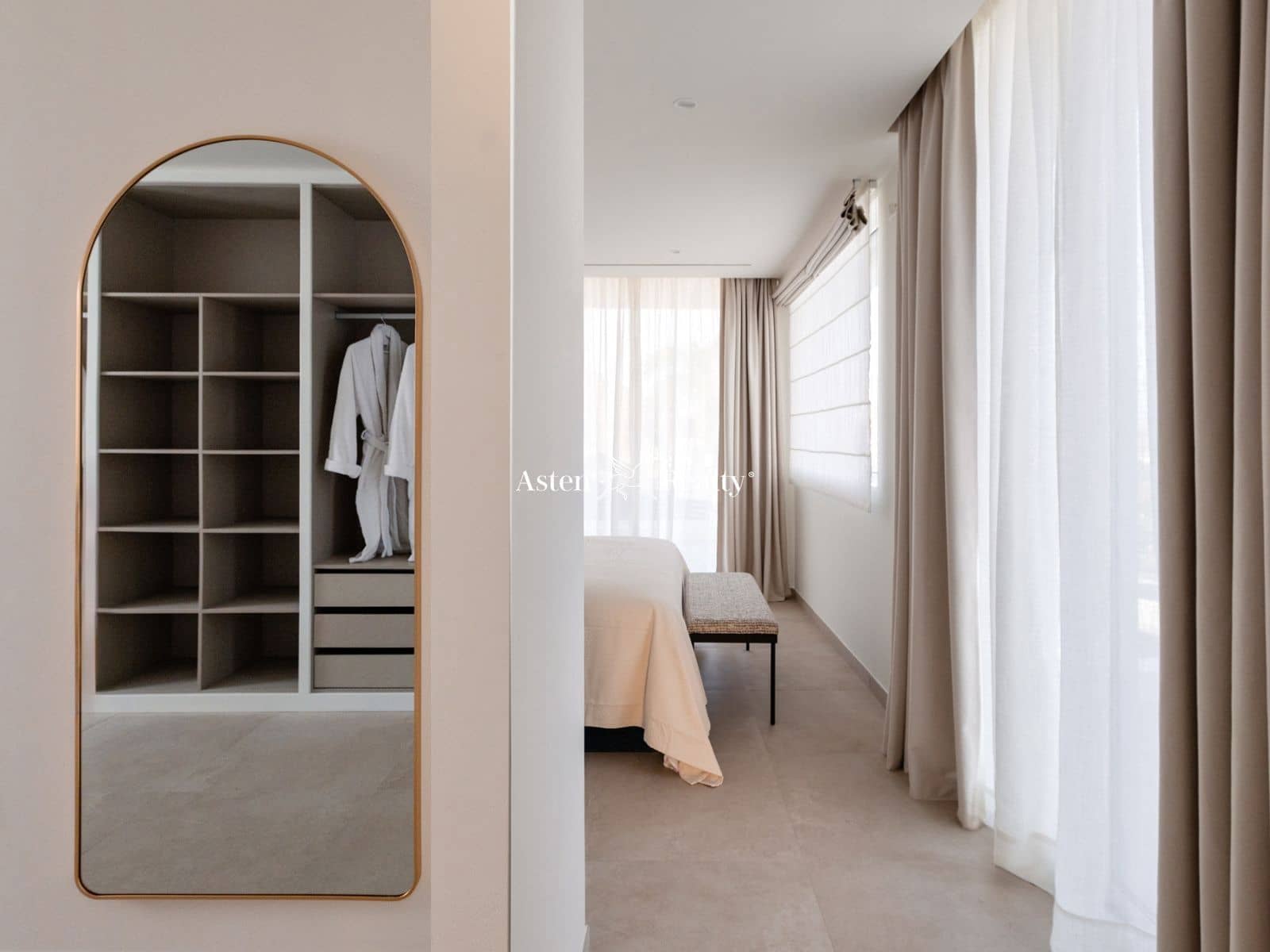 4 soveværelse Byhus til salg i Costa Adeje med swimmingpool garage - € 2.070.000 (Ref: 7740071)