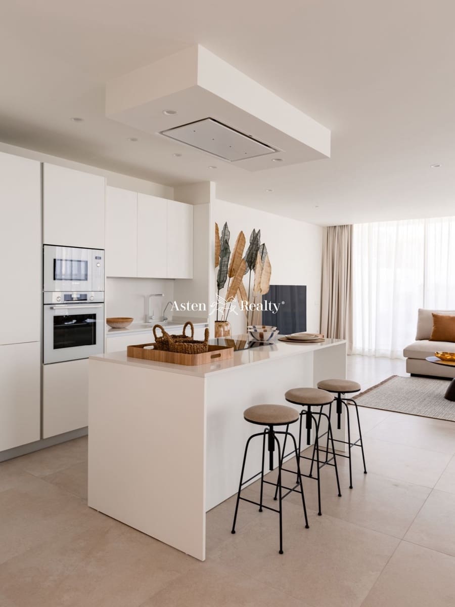 4 soveværelse Byhus til salg i Costa Adeje med swimmingpool garage - € 2.070.000 (Ref: 7740071)