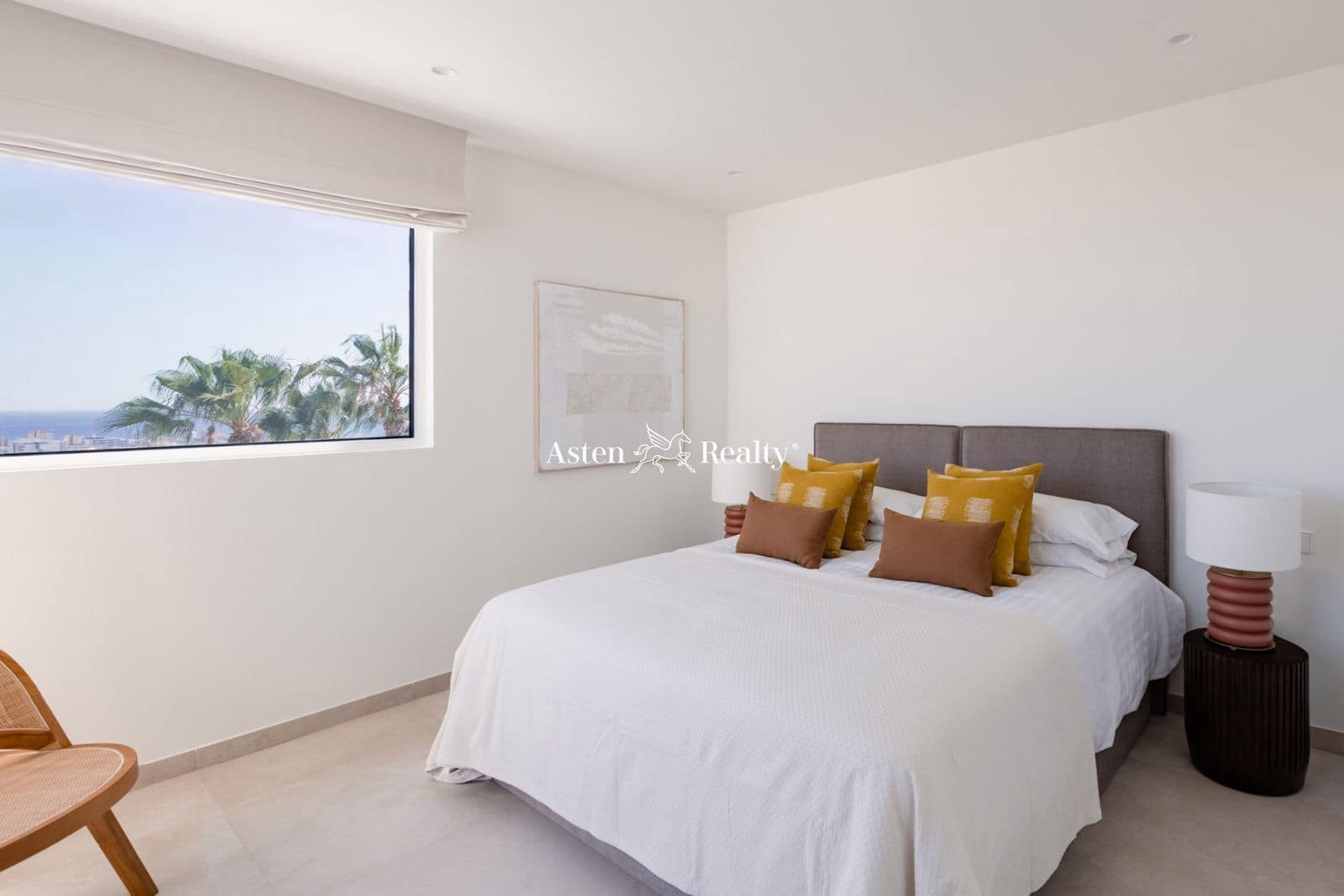 4 soveværelse Byhus til salg i Costa Adeje med swimmingpool garage - € 2.070.000 (Ref: 7740071)