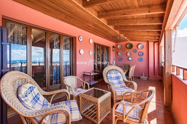 Piso de 4 habitaciones en Playa de las Americas, Arona en venta con piscina - 645.000 € (Ref: 7798735)