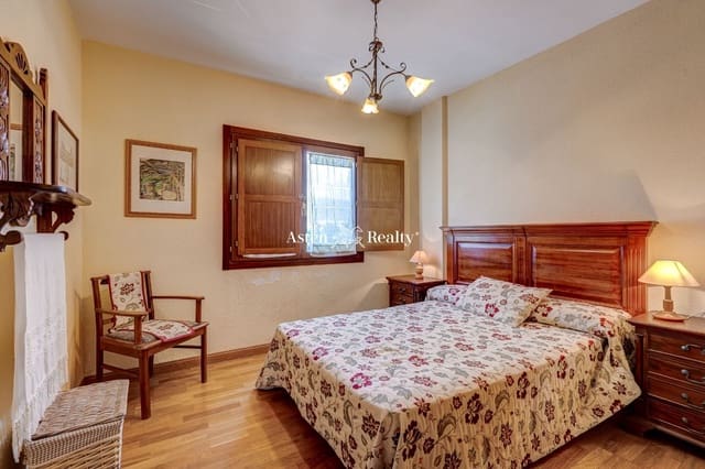 Piso de 4 habitaciones en Playa de las Americas, Arona en venta con piscina - 645.000 € (Ref: 7798735)