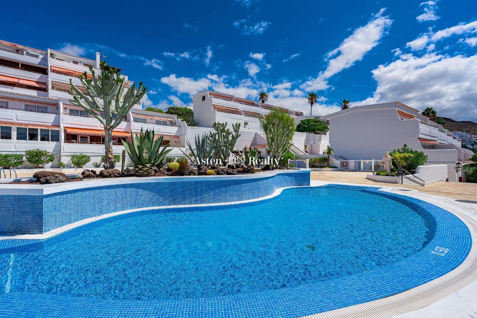 4 quarto Apartamento para venda em Playa de las Americas com piscina - 645 000 € (Ref: 7798735)