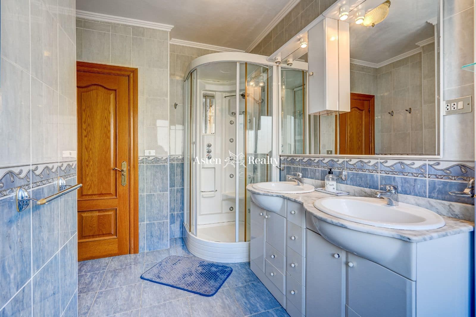 4 quarto Apartamento para venda em Playa de las Americas com piscina - 645 000 € (Ref: 7798735)