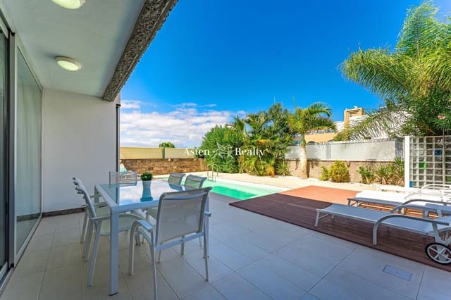 6 chambre Maison de Ville à vendre à Playa del Duque, Adeje avec piscine garage - 3 200 000 € (Ref: 7801234)