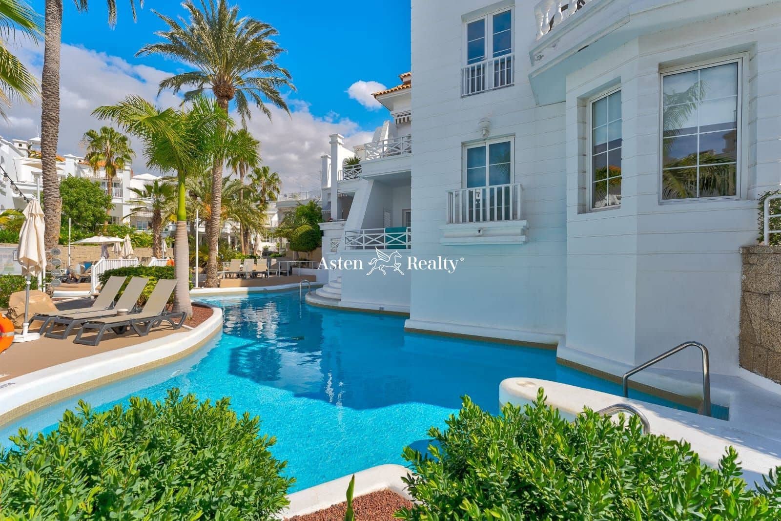 3 soveværelse Byhus til salg i Costa Adeje med swimmingpool - € 1.400.000 (Ref: 7817374)