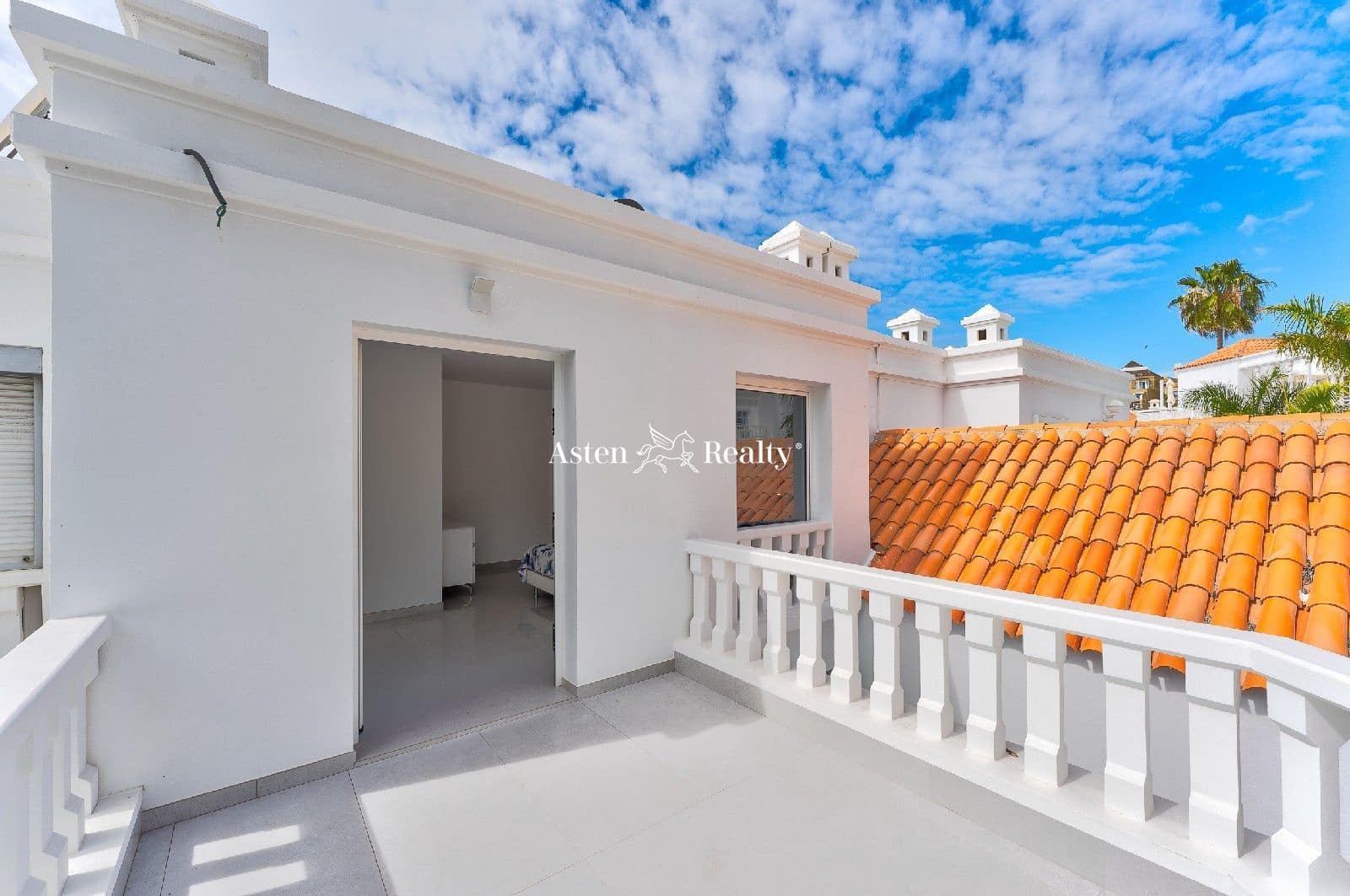 3 soveværelse Byhus til salg i Costa Adeje med swimmingpool - € 1.400.000 (Ref: 7817374)