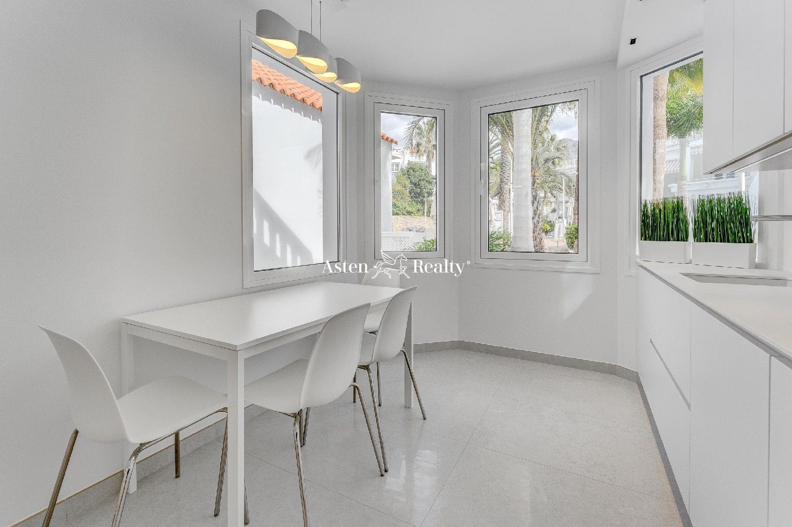 3 soveværelse Byhus til salg i Costa Adeje med swimmingpool - € 1.400.000 (Ref: 7817374)