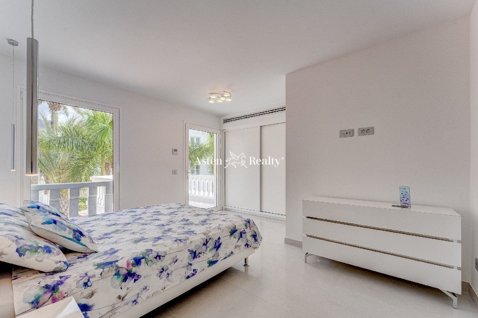 3 soveværelse Byhus til salg i Costa Adeje med swimmingpool - € 1.400.000 (Ref: 7817374)