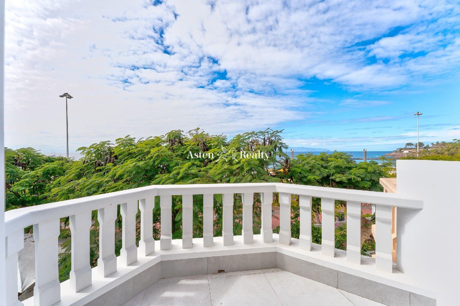 3 soveværelse Byhus til salg i Costa Adeje med swimmingpool - € 1.400.000 (Ref: 7817374)