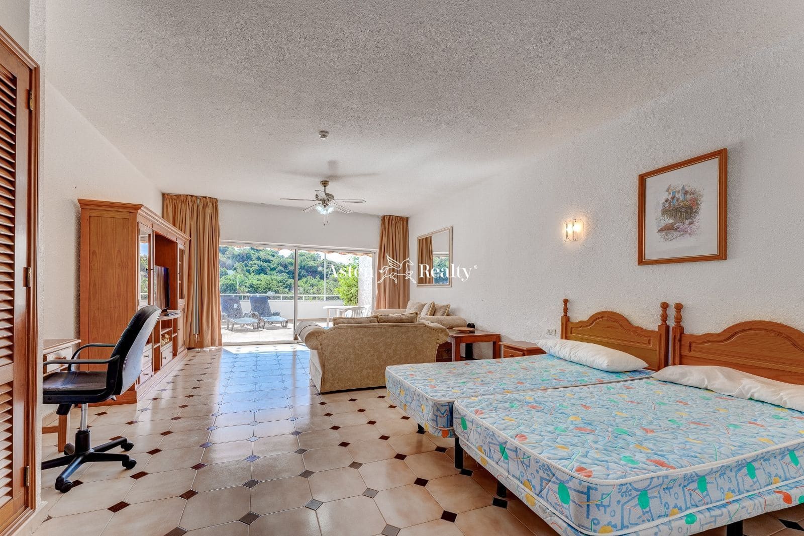 Lejlighed til salg i San Eugenio med swimmingpool - € 239.000 (Ref: 7826340)