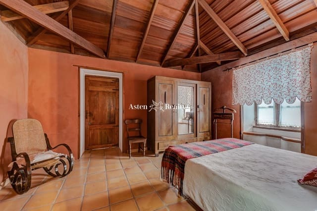 2 soveværelse Villa til salg i El Tanque med swimmingpool garage - € 450.000 (Ref: 7865528)