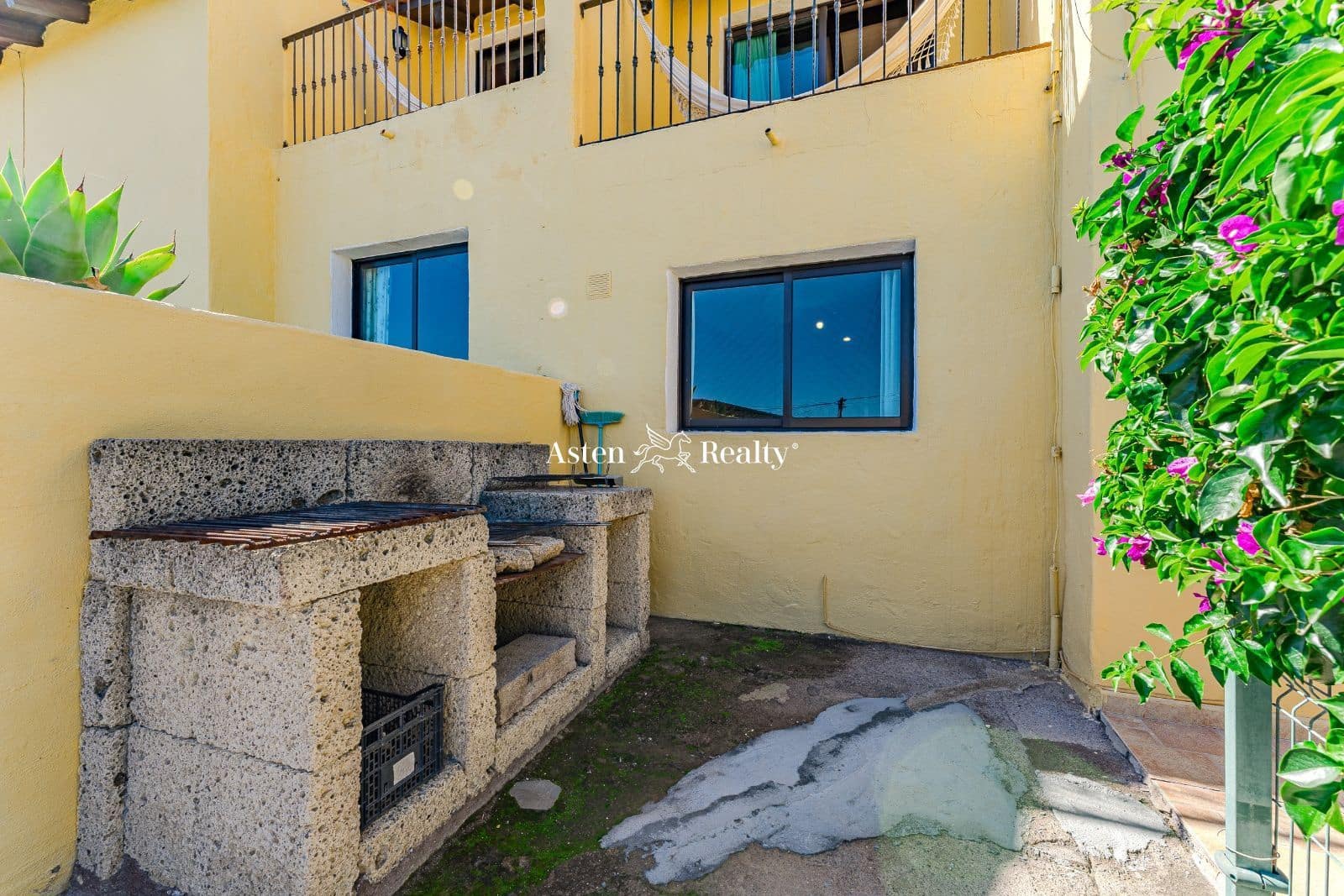 2 bedroom Townhouse for sale in El Fronton - € 260,000 (Ref: 7895106)