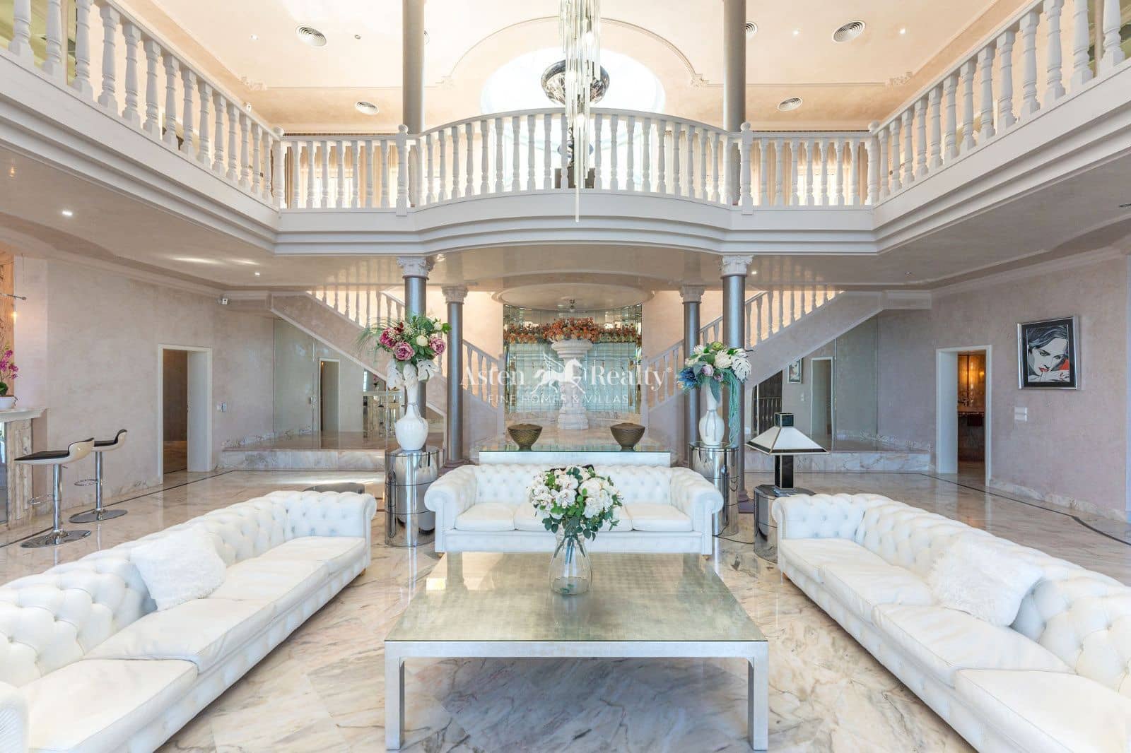 7 soverom Hus til salgs i Costa Adeje med svømmebasseng garasje - € 7 500 000 (Ref: 7911928)