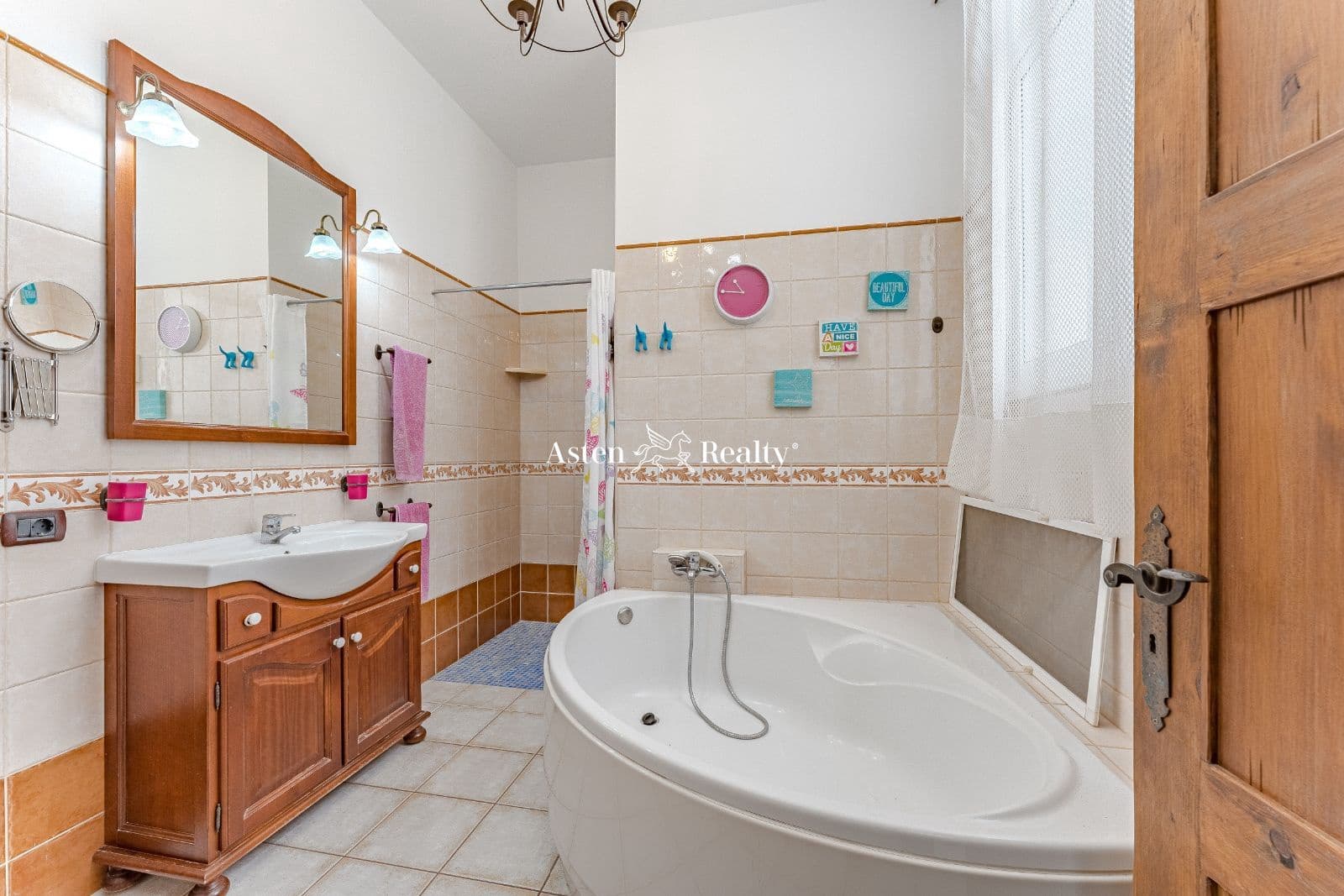 6 soveværelse Villa til salg i Las Galletas med garage - € 1.585.000 (Ref: 7951057)