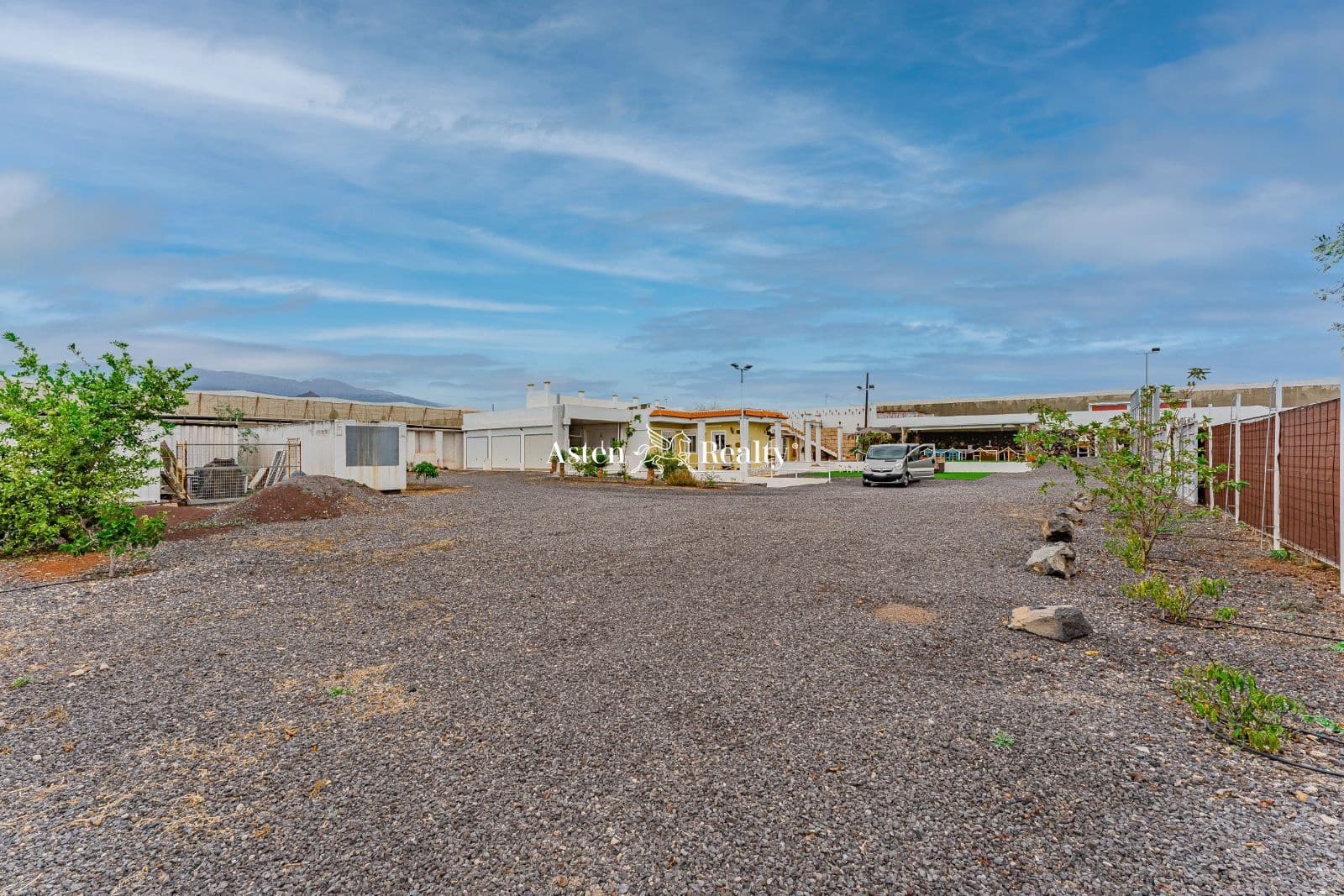 6 soveværelse Villa til salg i Las Galletas med garage - € 1.585.000 (Ref: 7951057)