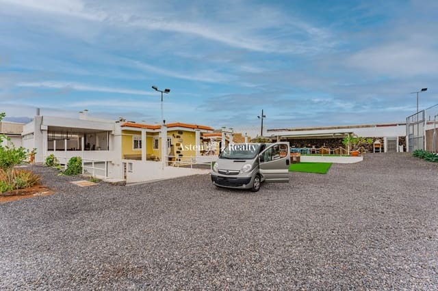 6 soveværelse Villa til salg i Las Galletas, Arona med garage - € 1.585.000 (Ref: 7951057)