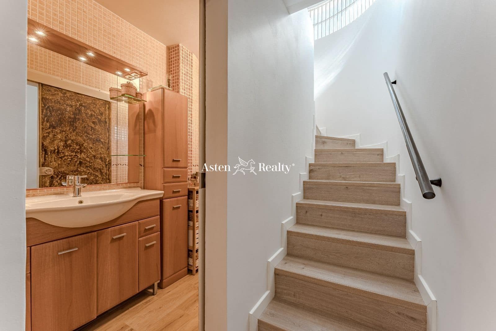 3 slaapkamer Villa te koop in Costa Adeje met zwembad garage - € 980.000 (Ref: 7963862)