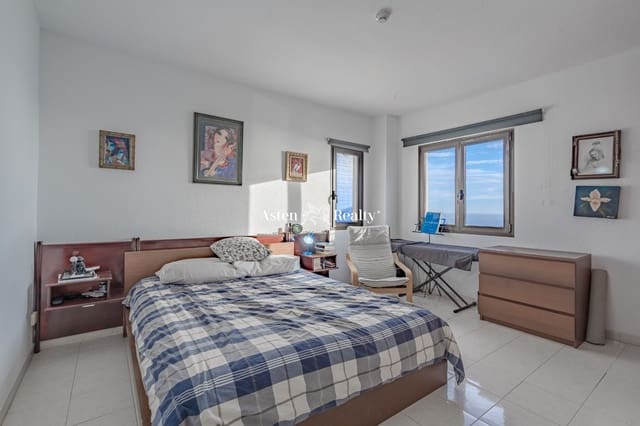 2 slaapkamer Flat te koop in Playa Paraiso, Adeje met zwembad garage - € 390.000 (Ref: 7967849)