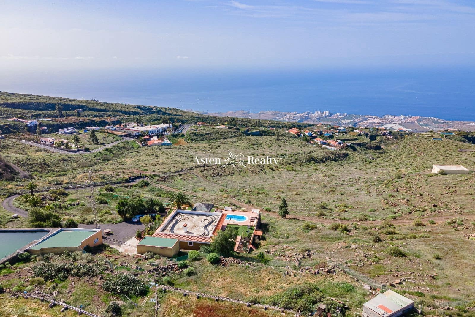 3 soveværelse Villa til salg i Taucho med swimmingpool garage - € 1.011.000 (Ref: 7980700)