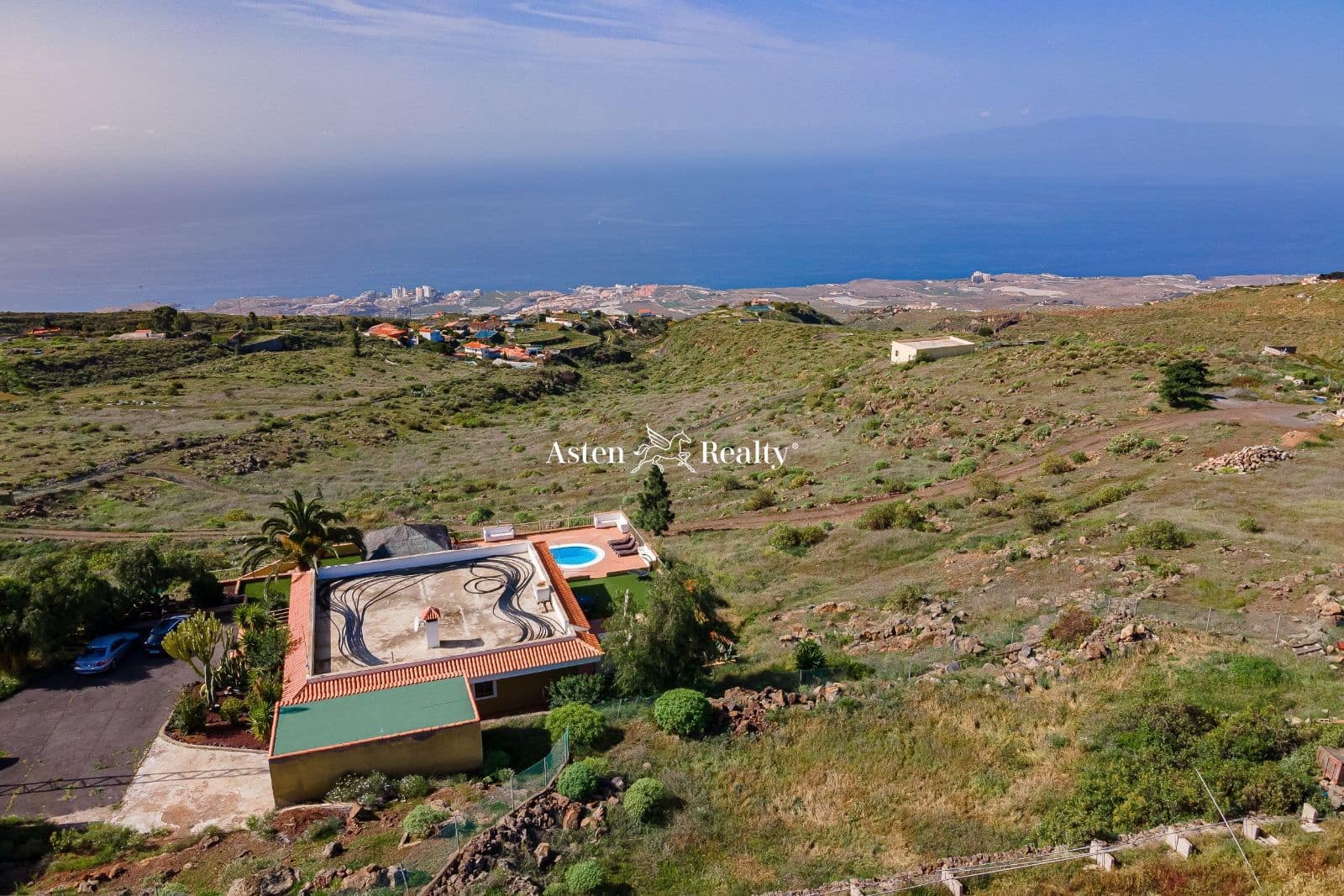 3 soveværelse Villa til salg i Taucho med swimmingpool garage - € 1.011.000 (Ref: 7980700)