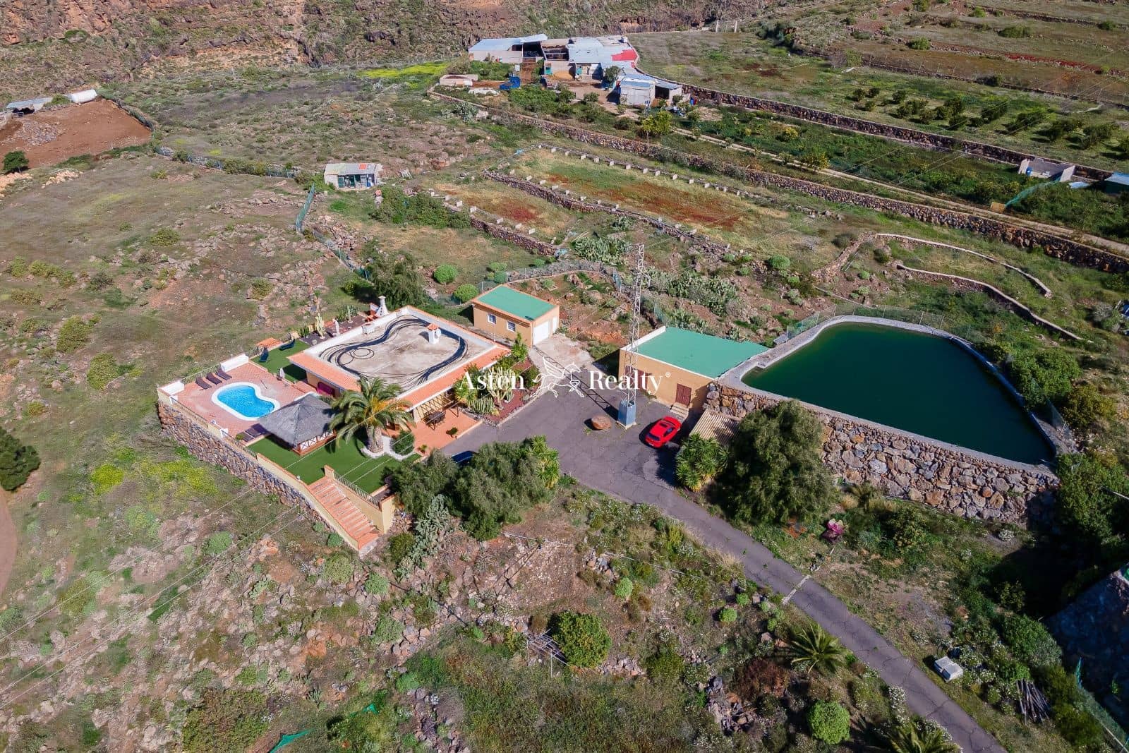 3 soveværelse Villa til salg i Taucho med swimmingpool garage - € 1.011.000 (Ref: 7980700)