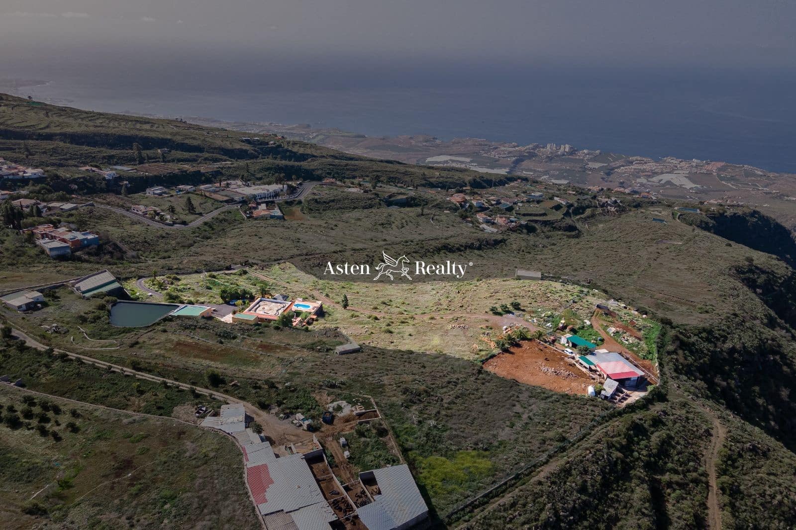 3 soveværelse Villa til salg i Taucho med swimmingpool garage - € 1.011.000 (Ref: 7980700)