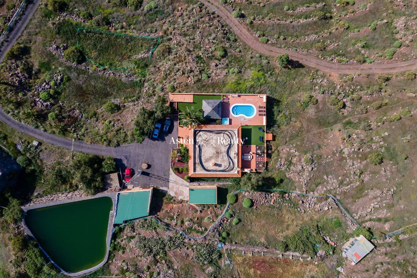 3 soveværelse Villa til salg i Taucho med swimmingpool garage - € 1.011.000 (Ref: 7980700)