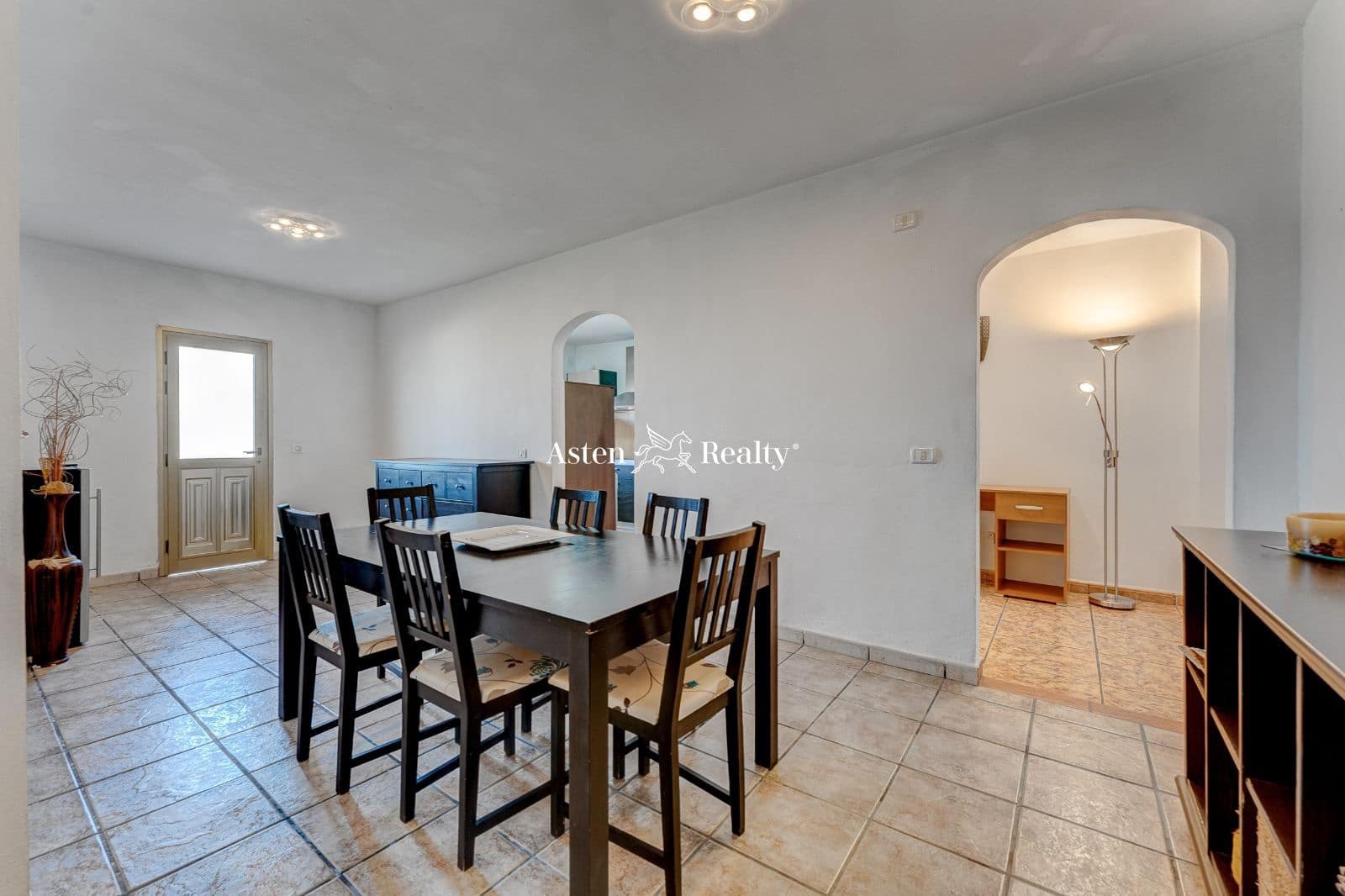 3 soveværelse Villa til salg i Taucho med swimmingpool garage - € 1.011.000 (Ref: 7980700)