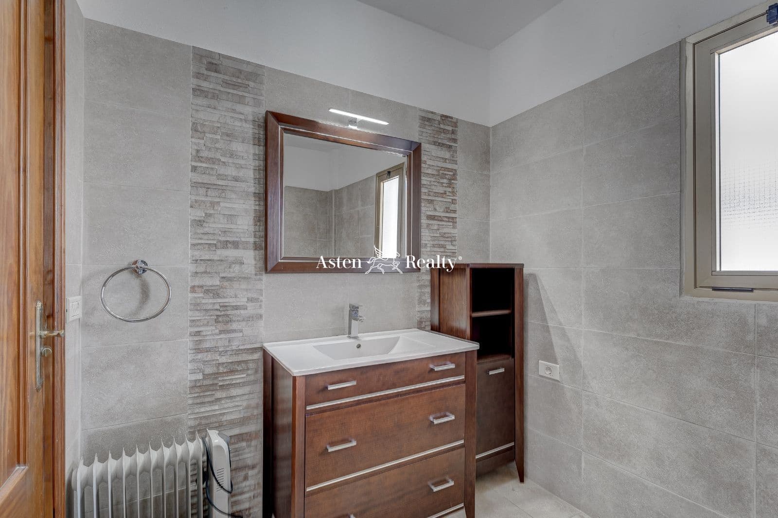 3 soveværelse Villa til salg i Taucho med swimmingpool garage - € 1.011.000 (Ref: 7980700)