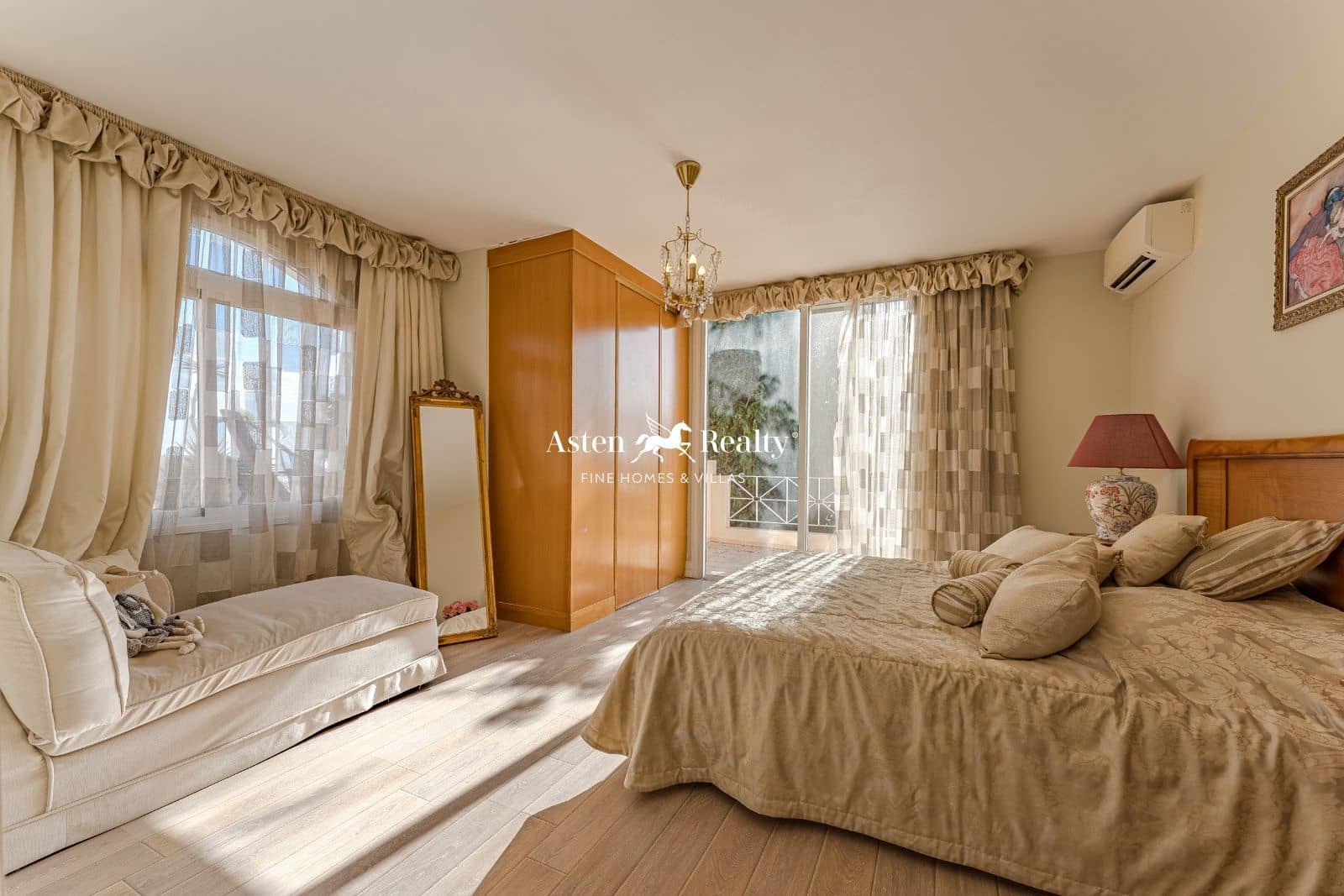 6 soveværelse Byhus til salg i La Caleta Adeje med swimmingpool garage - € 4.990.000 (Ref: 7992234)