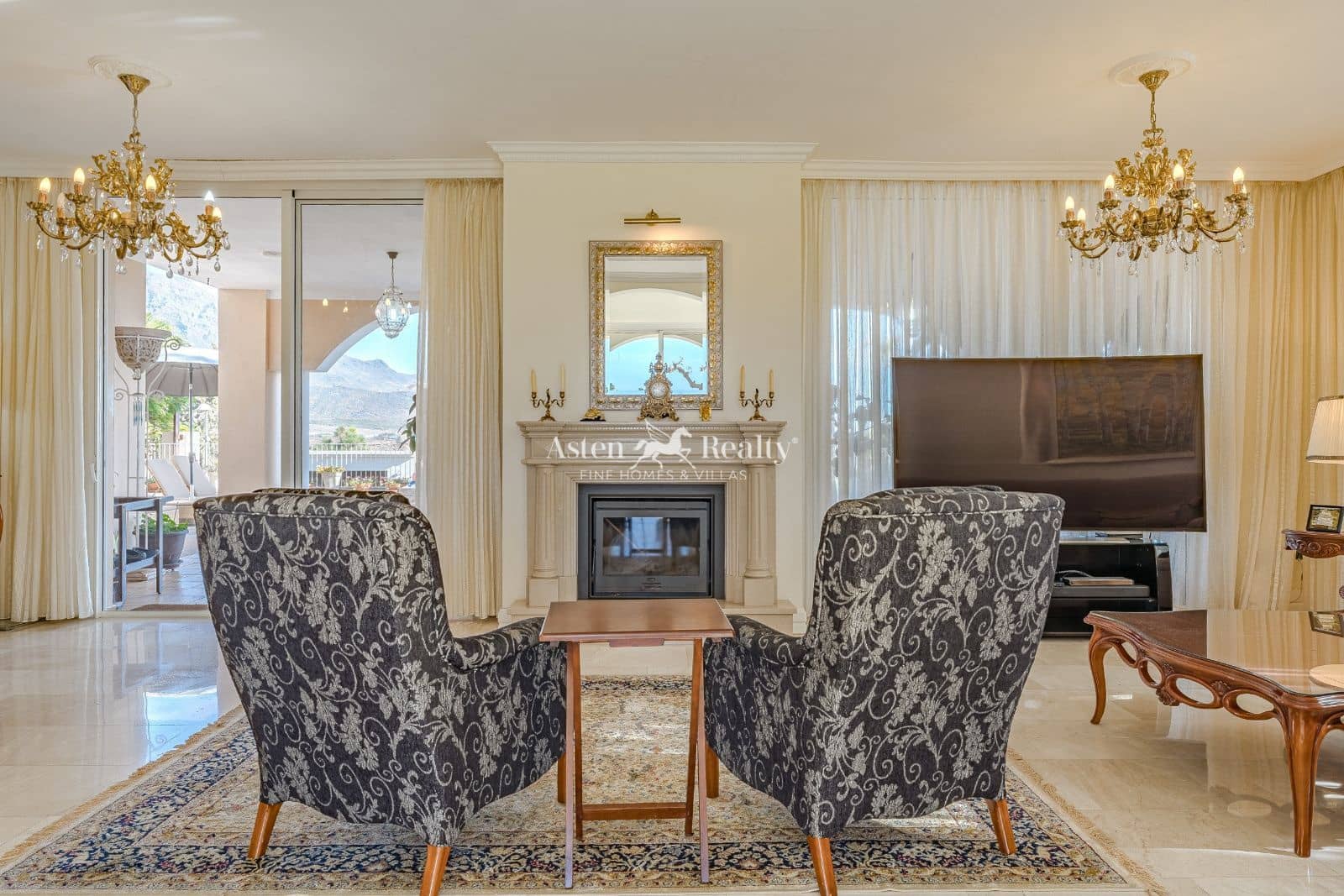 6 soveværelse Byhus til salg i La Caleta Adeje med swimmingpool garage - € 4.990.000 (Ref: 7992234)