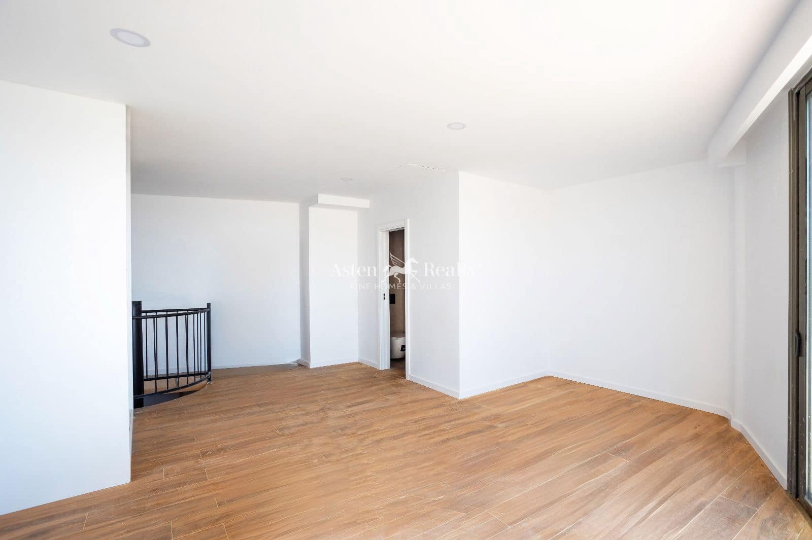 4 soveværelse Penthouse til salg i Puerto Santiago med swimmingpool garage - € 1.150.000 (Ref: 7995844)