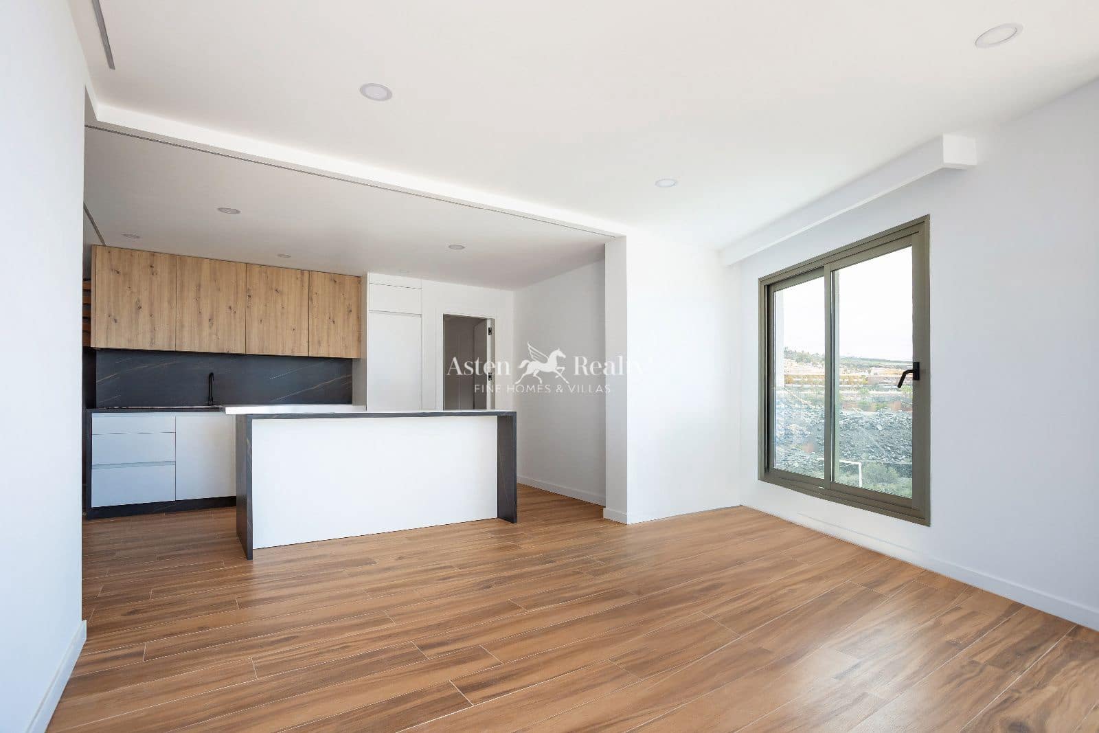 4 soveværelse Penthouse til salg i Puerto Santiago med swimmingpool garage - € 1.150.000 (Ref: 7995844)