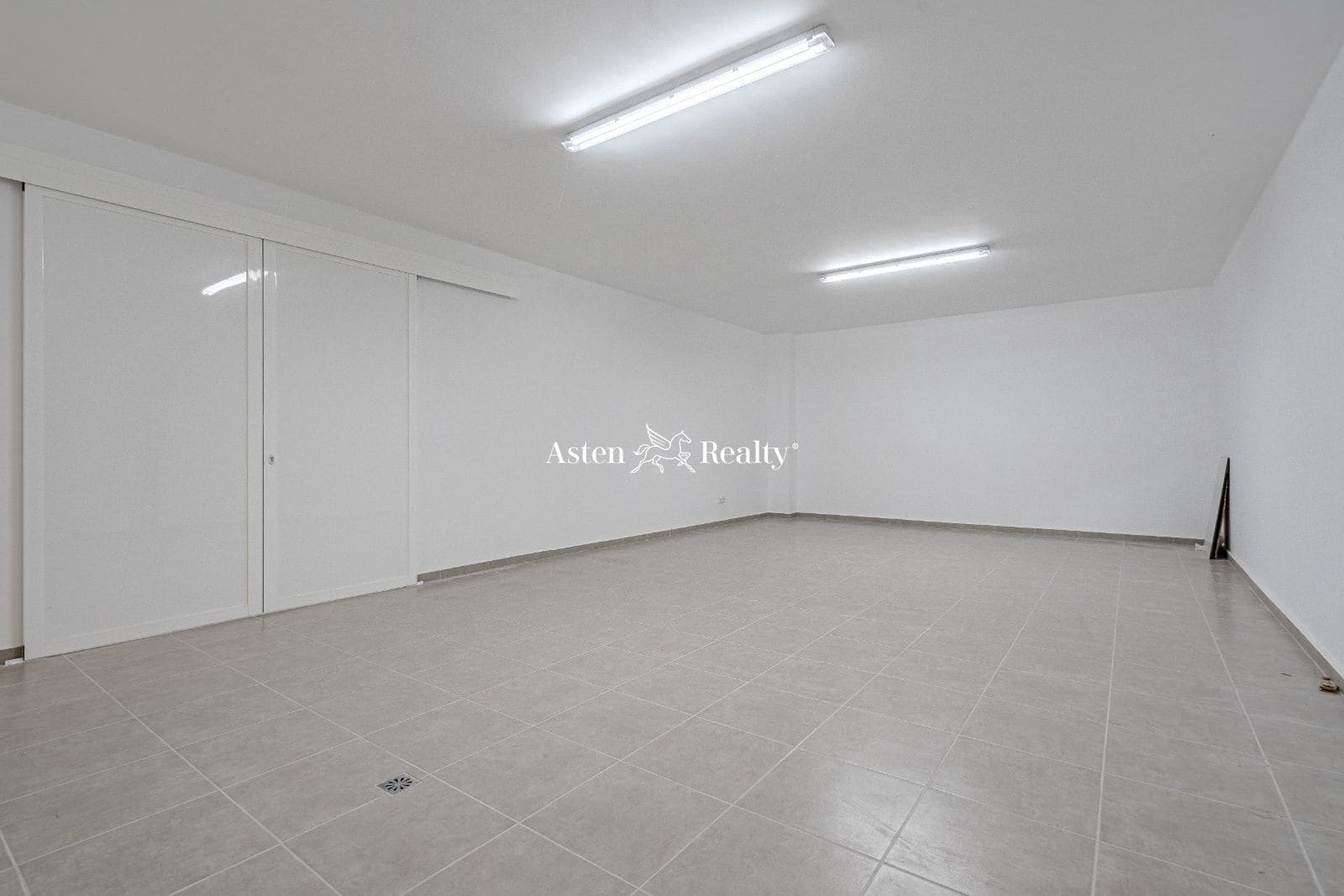 6 soverom Hus til salgs i Torviscas med svømmebasseng garasje - € 2 200 000 (Ref: 8017060)