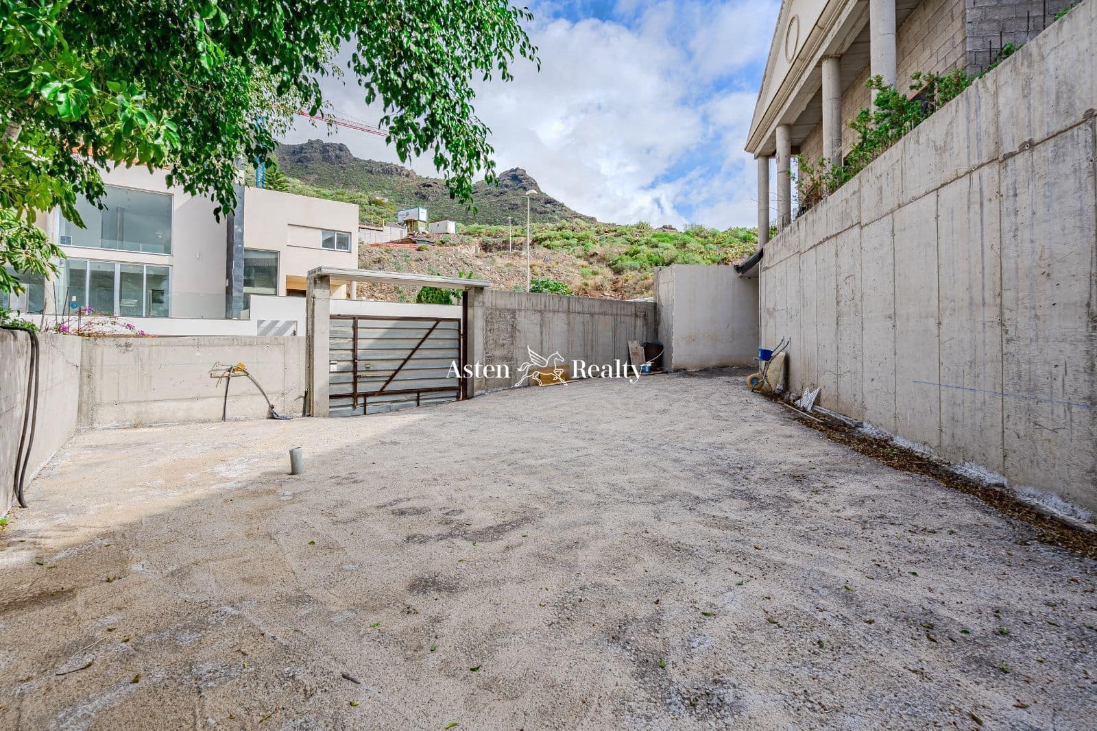 6 soverom Hus til salgs i Torviscas med svømmebasseng garasje - € 2 200 000 (Ref: 8017060)