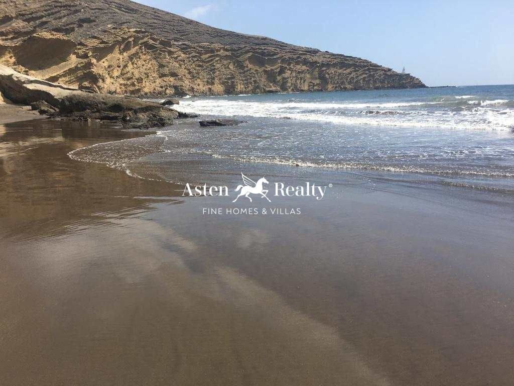 3 soveværelse Byhus til salg i El Medano med garage - € 468.600 (Ref: 8019208)