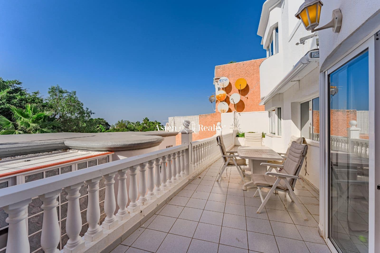 2 camera da letto Bungalow in vendita in Torviscas con piscina garage - 490.000 € (Rif: 8048188)