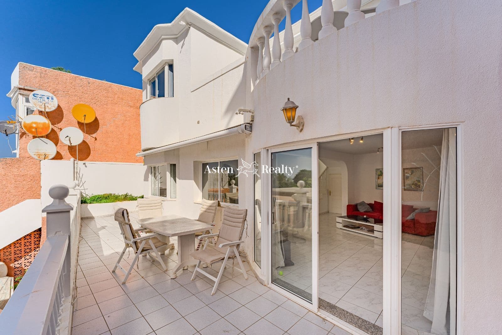 2 camera da letto Bungalow in vendita in Torviscas con piscina garage - 490.000 € (Rif: 8048188)